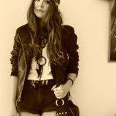 Elisa Miller Photo 30