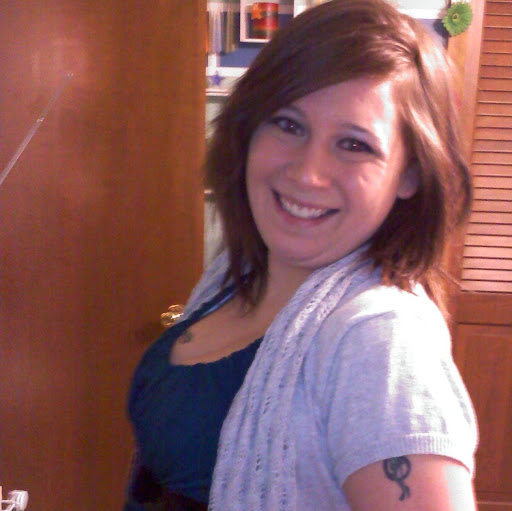 Heidi Larson Photo 19