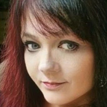 Michele Webster Photo 31