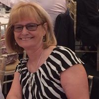 Sandra Lovering Photo 6