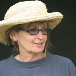 Karen Harvey Photo 35