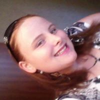Ashley Darrow Photo 6