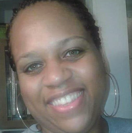 Monica Andrews Photo 8