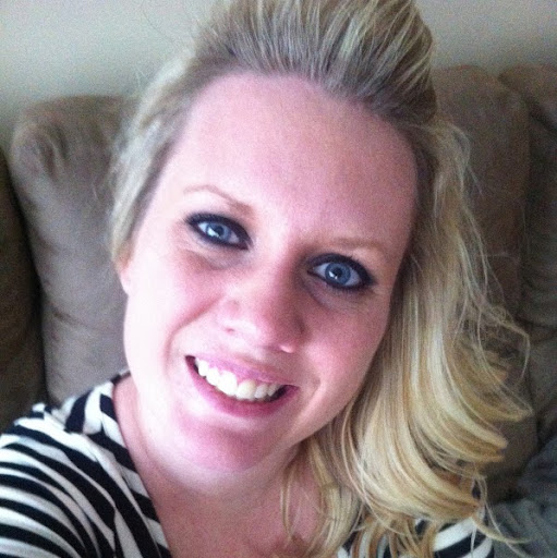 Elizabeth Cahill Photo 34