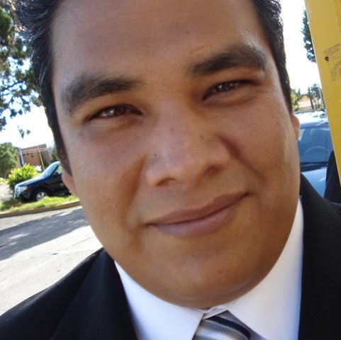 Alejandro Hernandez Photo 21