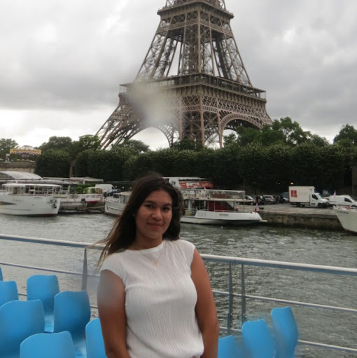 Ruth Velazquez Photo 23