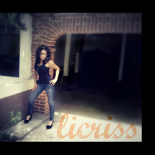 Lidia Vazquez Photo 35