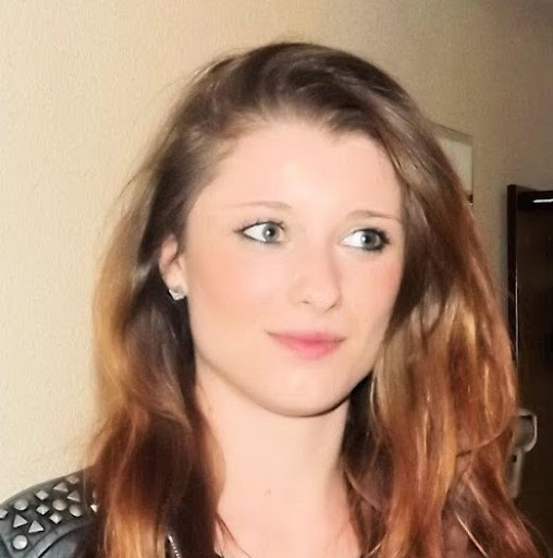 Heather Laird Photo 31