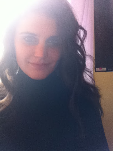 Alyssa Blake Photo 8