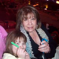 Debbie Robertson Photo 37