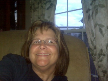 Karen Hamilton Photo 27