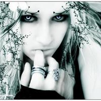 Veronica Robles Photo 20