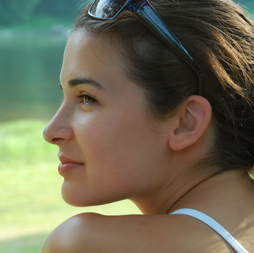 Julie Young Photo 10