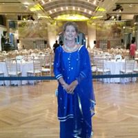 Sue Plummer Photo 9