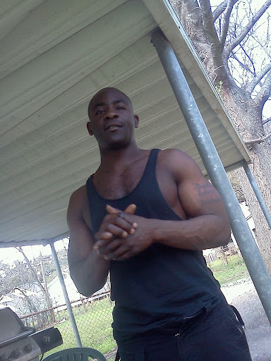 Earl Mitchell Photo 26