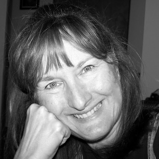 Vicki Riley Photo 14