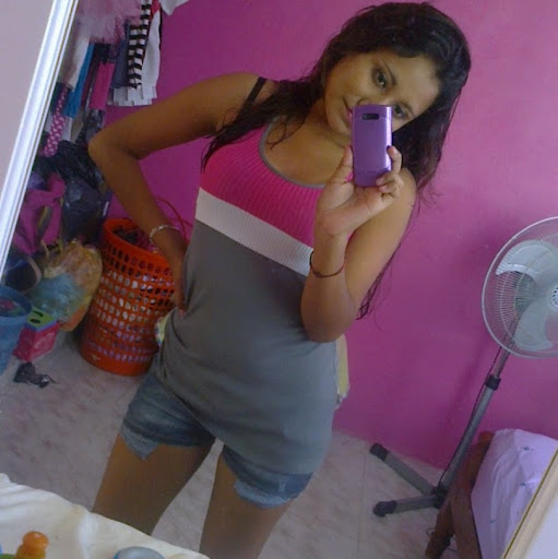 Evelyn Santiago Photo 36