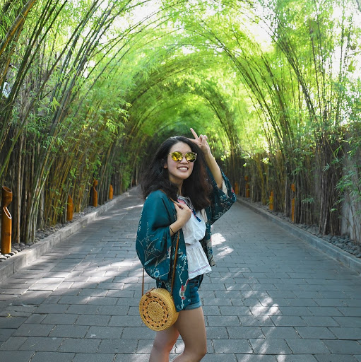 Cynthia Liu Photo 27