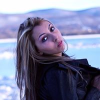 Jessica Shrader Photo 6