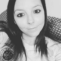 Nicole Neely Photo 2