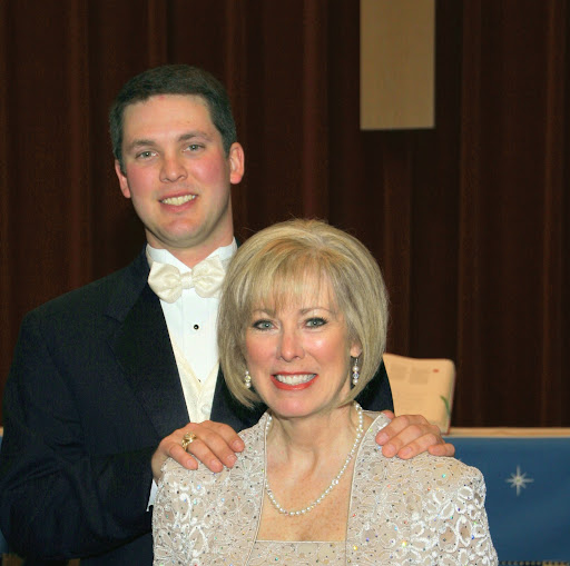 Laurie Ward Photo 34