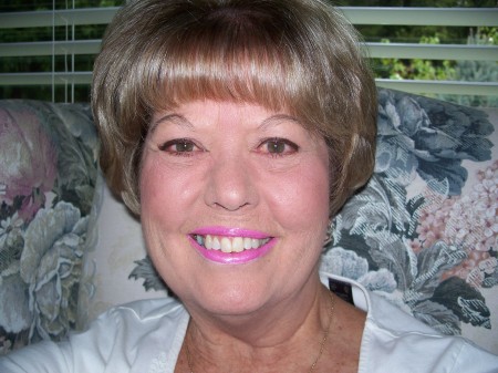 Lois Nelson Photo 14