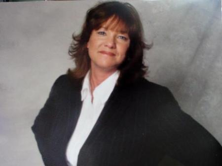 Michelle Jones Photo 13
