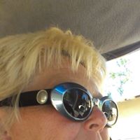 Debbie Lovelace Photo 15