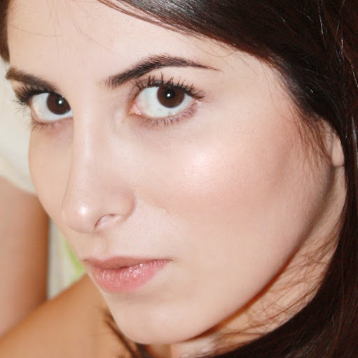 Tania Fuentes Photo 7