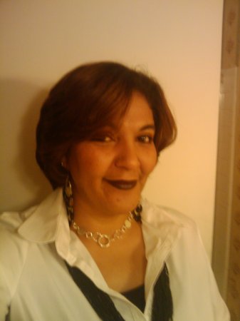 Susan Reyes Photo 30
