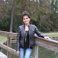 Diane John Photo 35