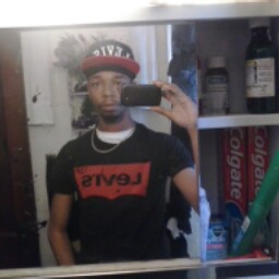 Jerome Moore Photo 15
