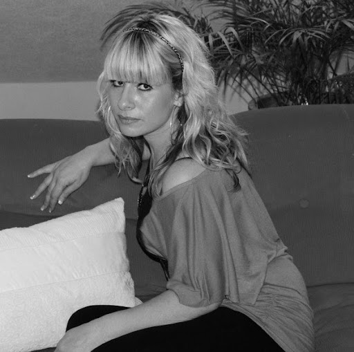 Andrea Rieger Photo 21