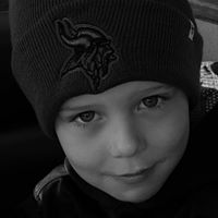 Mindy Larson Photo 40