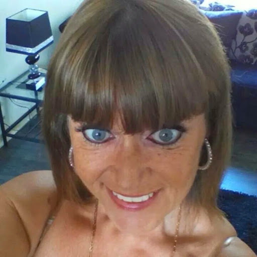 Lorraine Thomson Photo 25