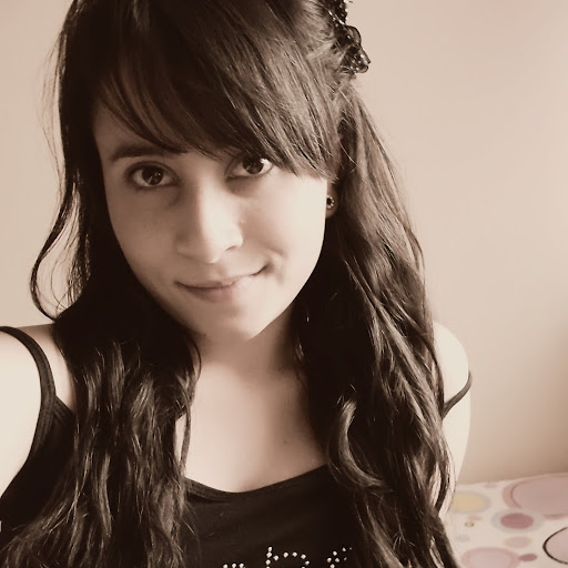 Johanna Cruz Photo 15
