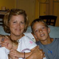 Shelly Clark Photo 18