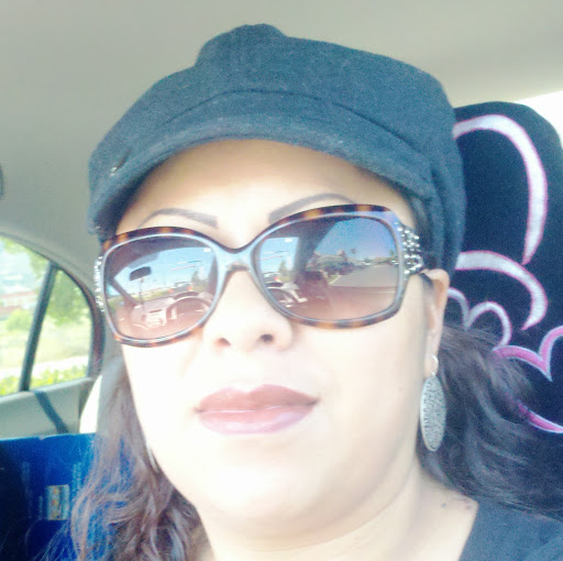 Martha Robles Photo 11