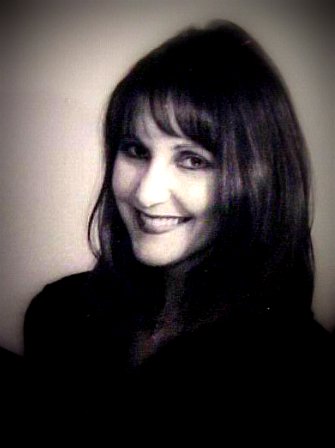 Linda Ricci Photo 35
