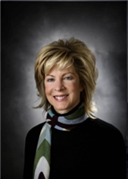 Leslie Collins Photo 2