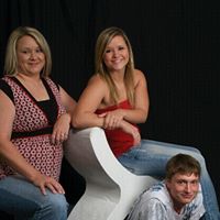 Michelle Godwin Photo 37