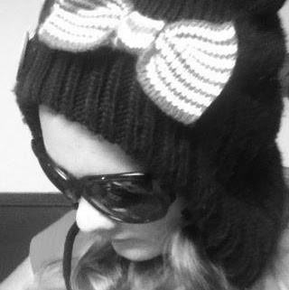 Lucy Jenkins Photo 38