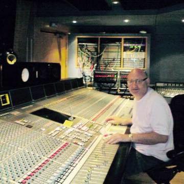 Iain Macdonald Photo 21