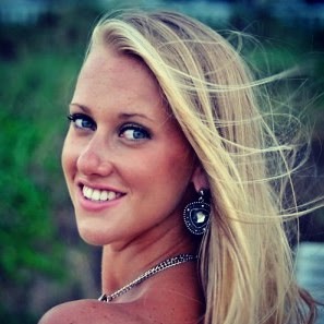 Haley Johnson Photo 39
