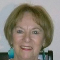 Diane Lloyd Photo 22