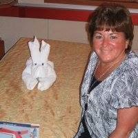 Debbie Hefner Photo 10