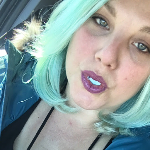 Christina Lowery Photo 25