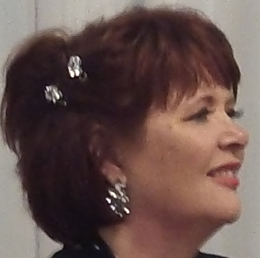 Teresa Lawson Photo 38