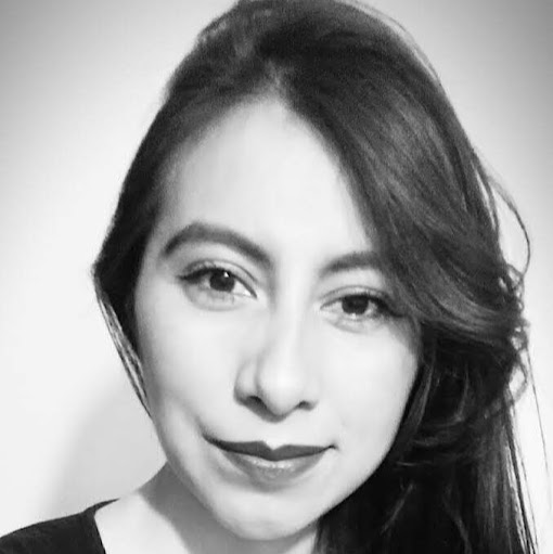 Adriana Arroyo Photo 23