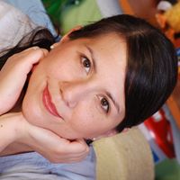 Laura Michels Photo 8
